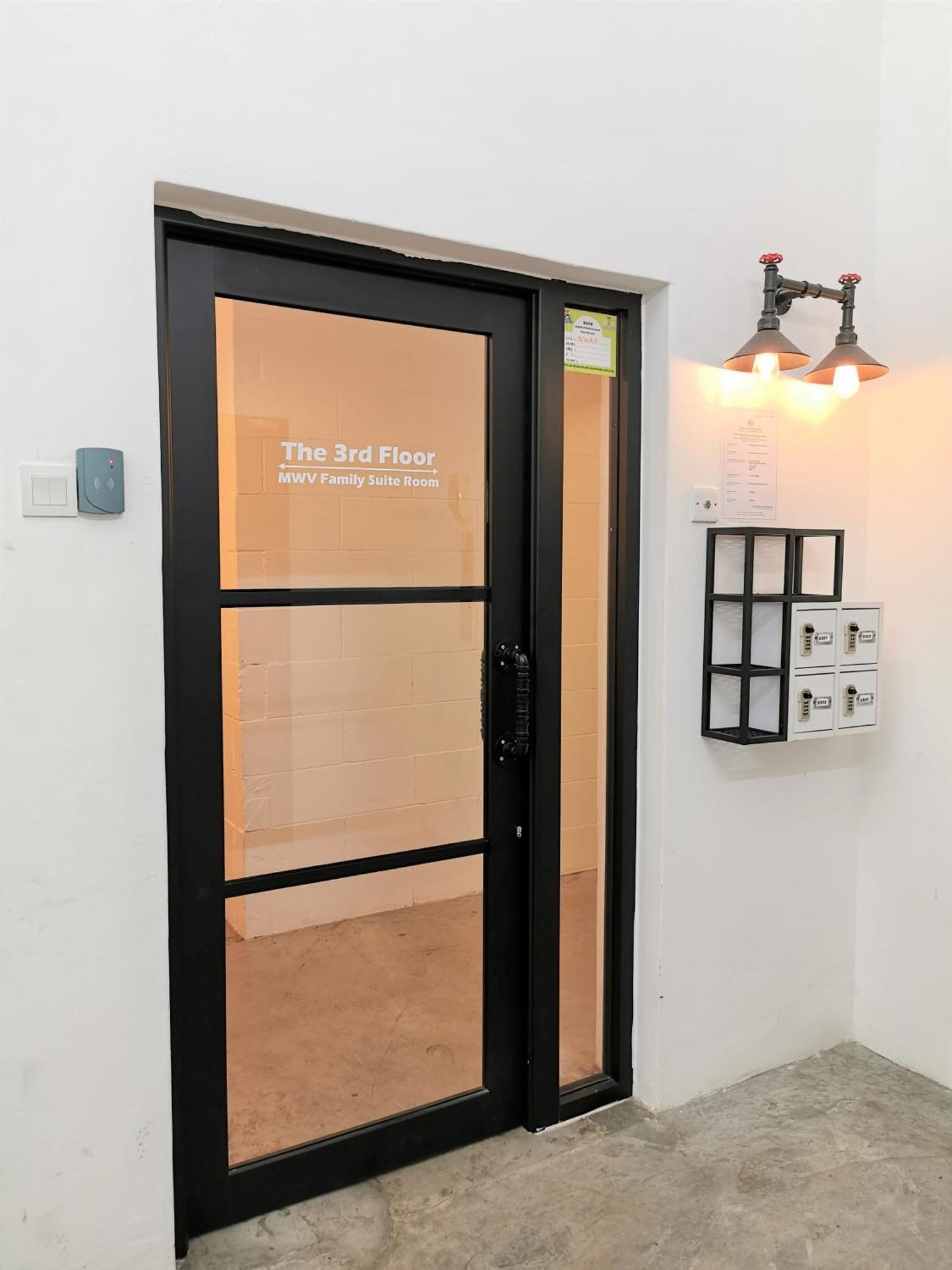 מואר Mwv Family Suite Room מראה חיצוני תמונה